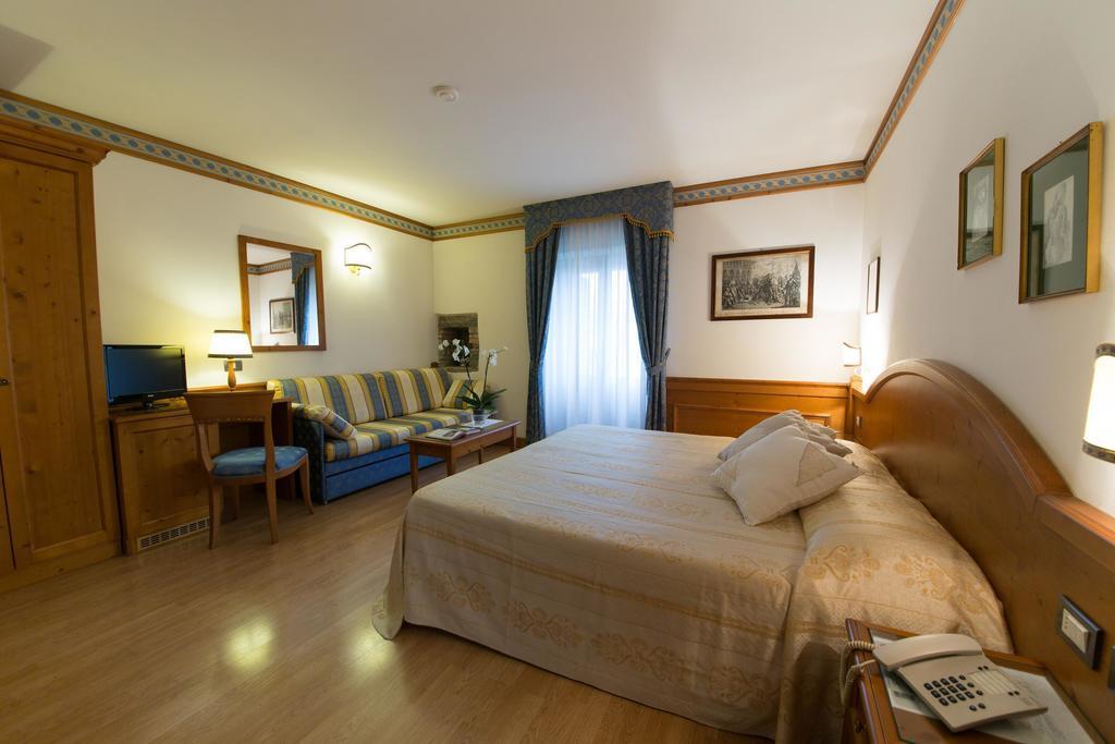 Hotel Locanda Al Pomo D'Oro 시비달레델프리울리 객실 사진