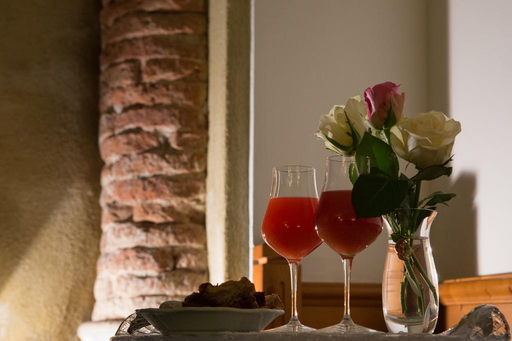 Hotel Locanda Al Pomo D'Oro 시비달레델프리울리 객실 사진
